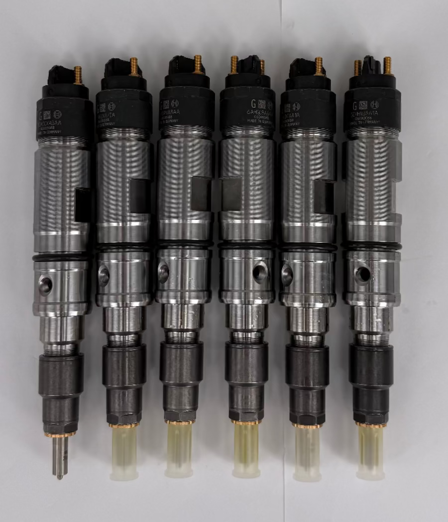 0445124008, 0445124043, 20513343, 4909357, 21714948, 22553038 BOSCH injector NEW for VOLVO, DEUTZ. SET x 6 pcs. Order info@rcdiesel.eu/ +386 51 328088.
